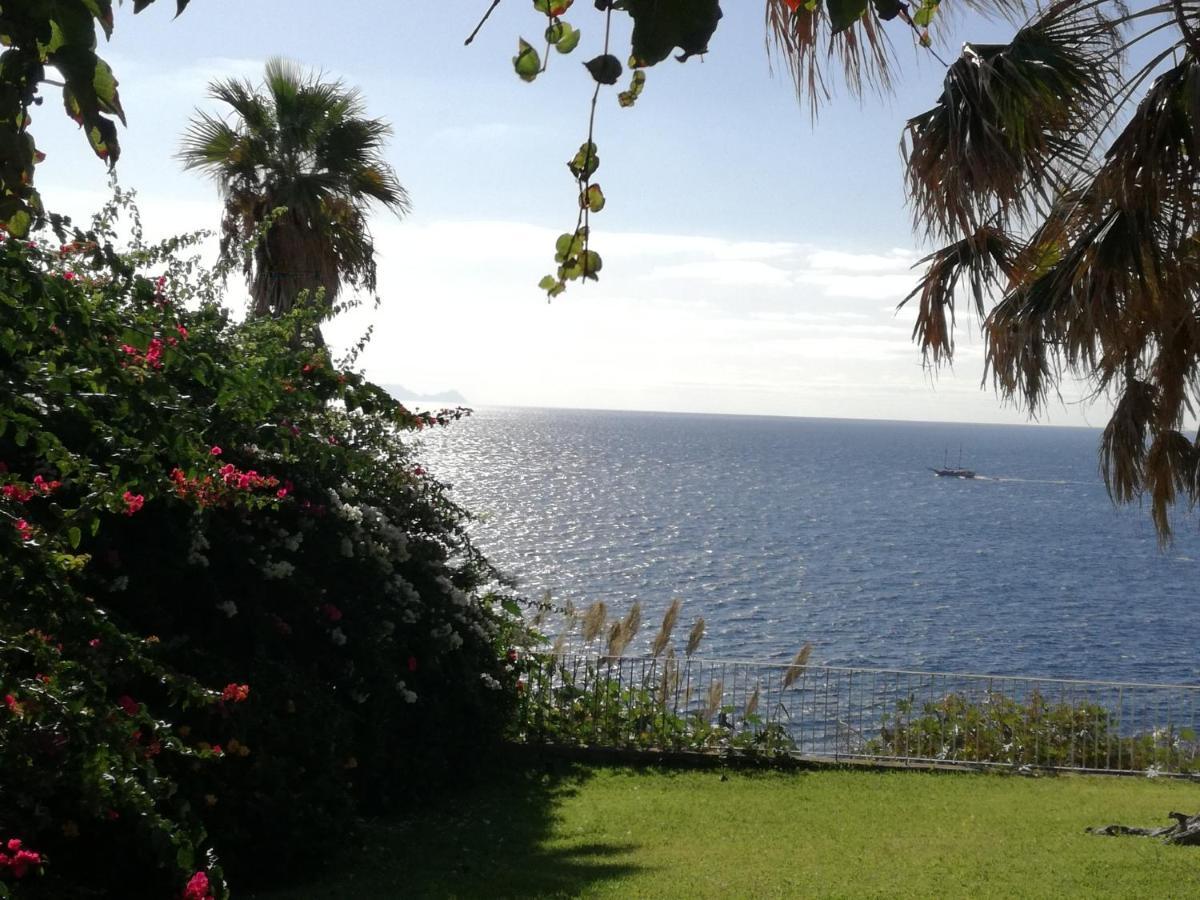 Sea To See - Sea Front View Canico  Luaran gambar